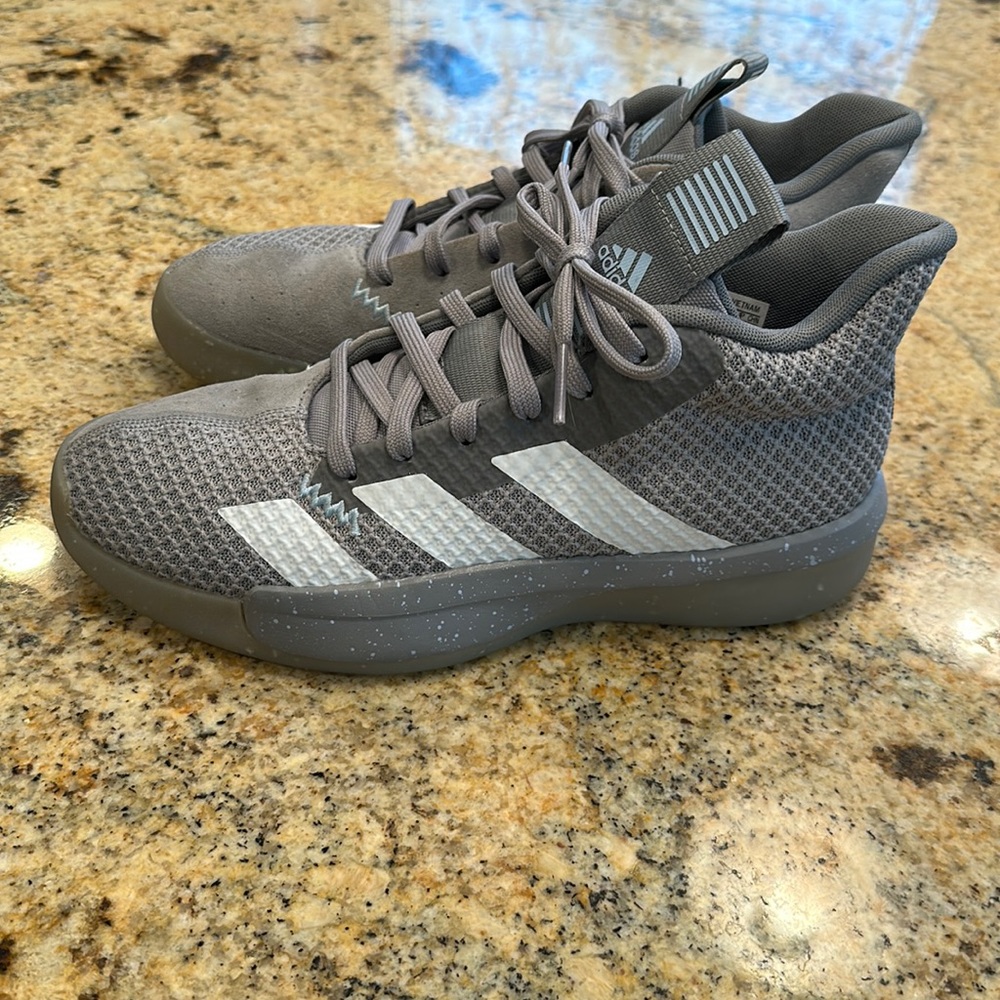 Adidas LVL Hightop Basketball Shoe